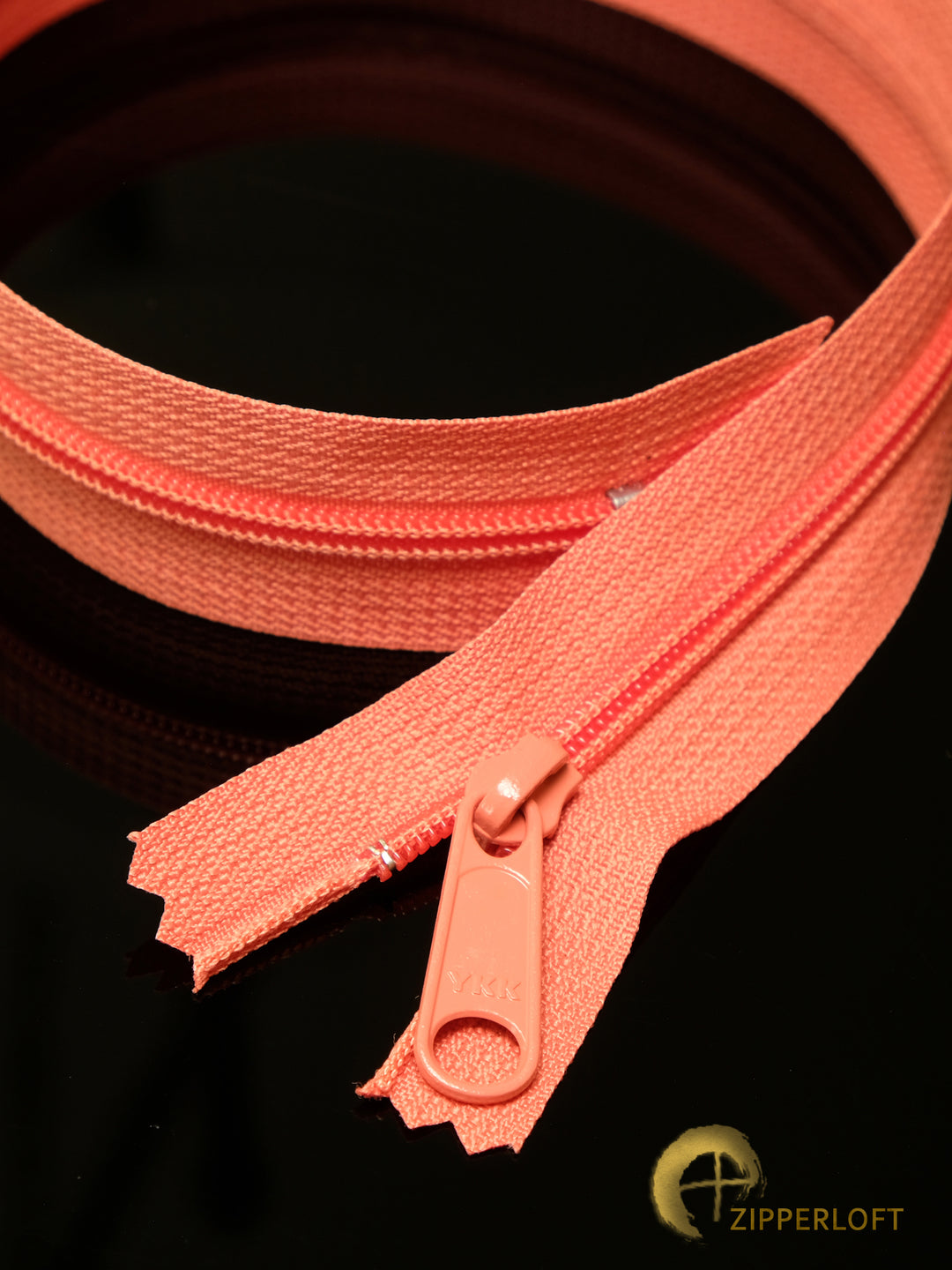 YKK #4.5 Heavy Duty Nylon Coil Purse Zipper (16/20/24