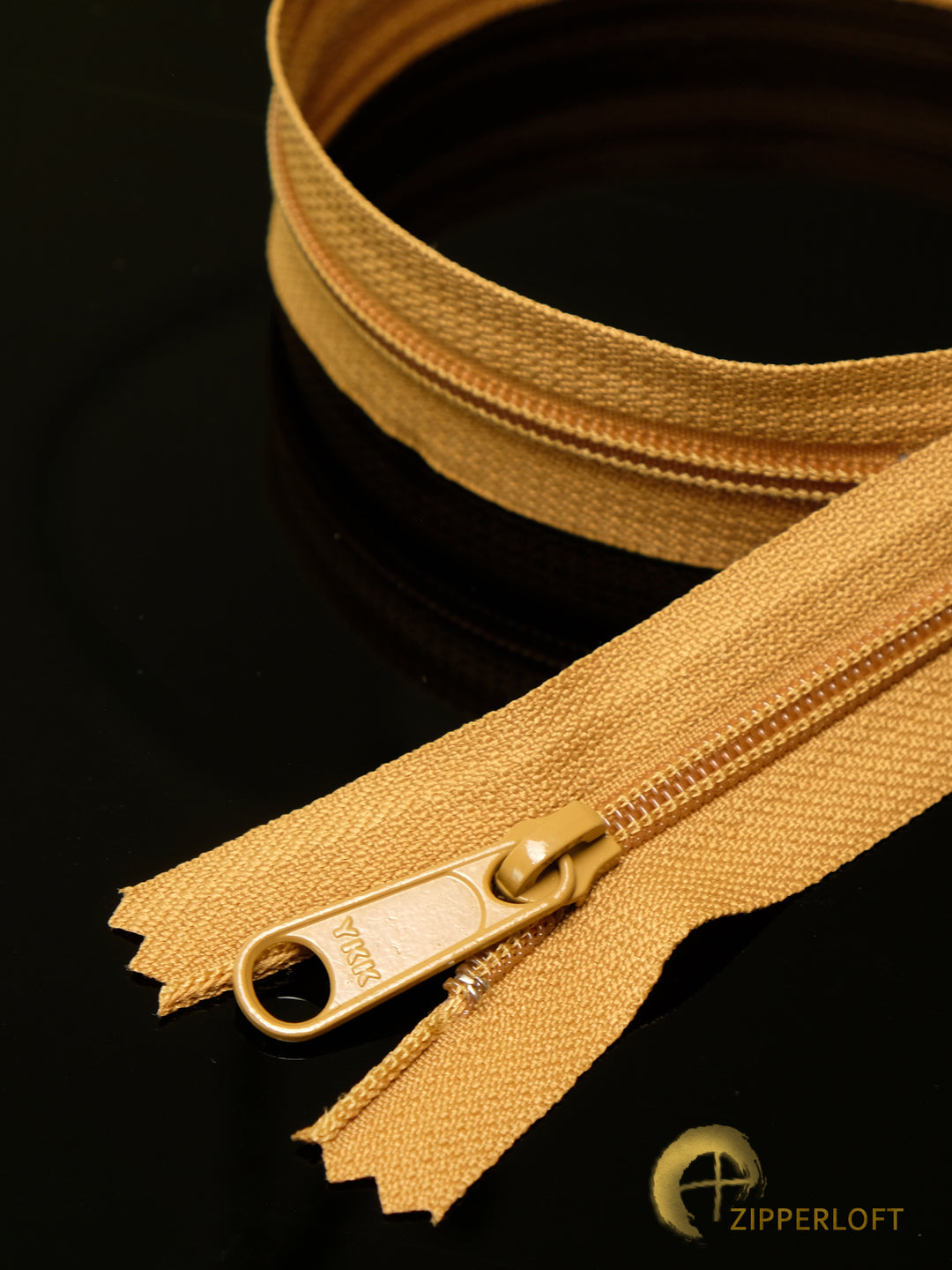 YKK #4.5 Heavy Duty Nylon Coil Purse Zipper (16/20/24